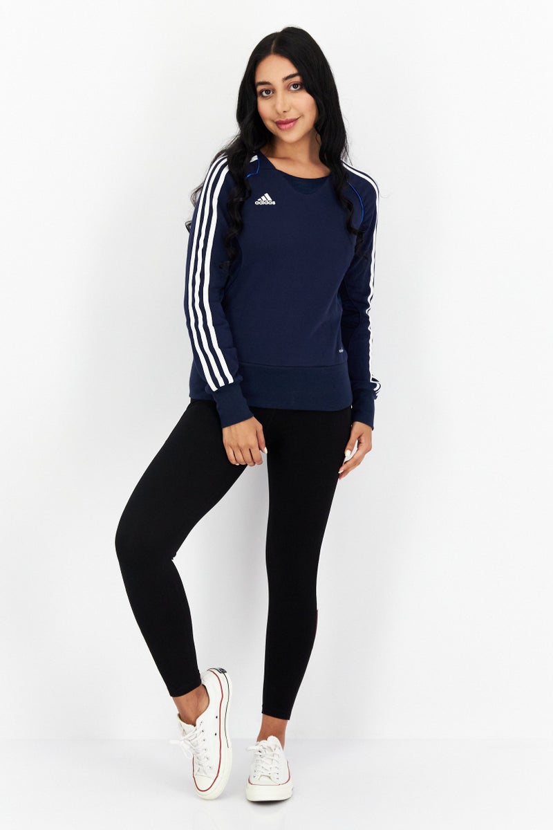 Adidas سويت شيرت تدريب رياضي للنساء بشعار العلامة التجارية، أزرق داكن - Image 3