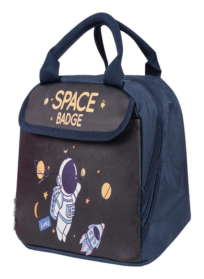 لينكيديا حقيبة غداء للأطفال من Linkidea، حقيبة حمل كبيرة السعة مزودة بحزام يد، حقيبة صندوقية قابلة لإعادة الاستخدام للمدرسة، متوافقة مع علب الغداء B.Box و Sunhanny و Pedeco و QQKO و Xgxn (أزرق داكن) - Image 1