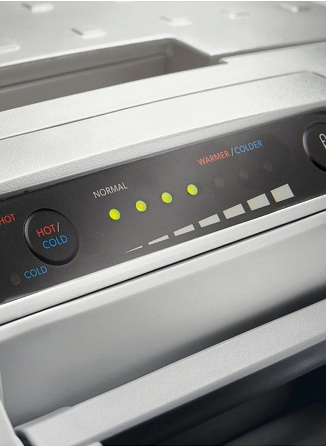 Dometic - refrigerator to heat and cool food and liquids,  refrigerator - Image 1