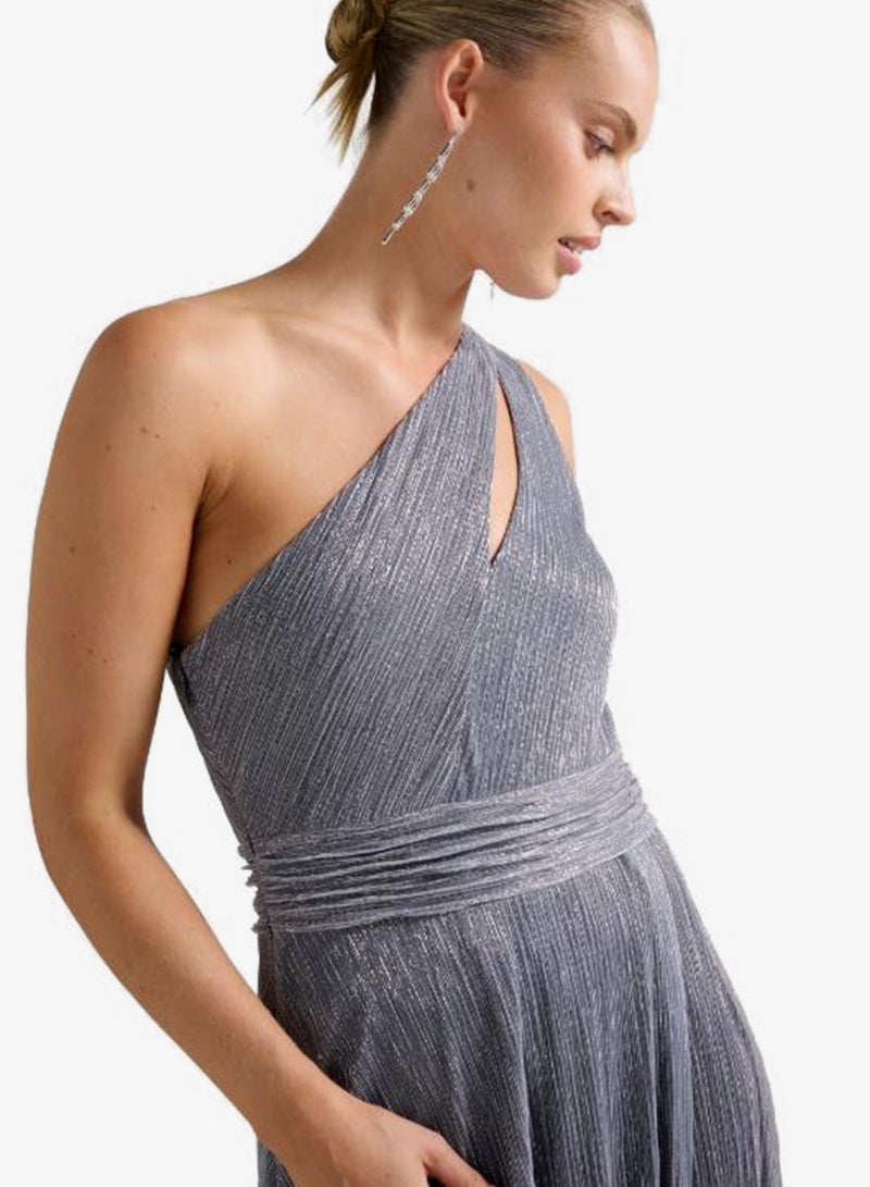 forever new Billie One Shoulder Front Slit Plisse Maxi Dress - Image 4