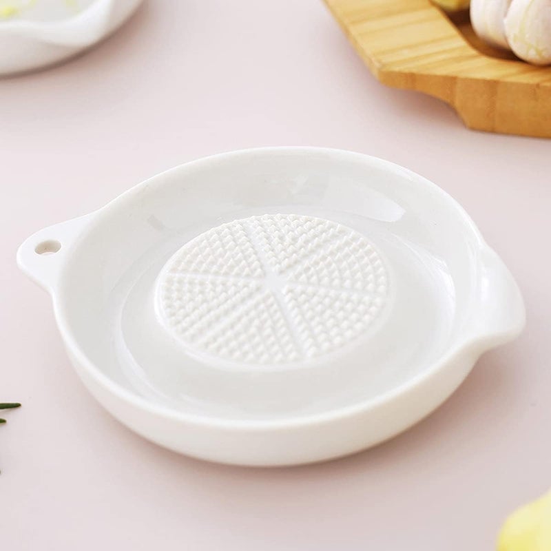 LONIN Advanced Ceramic Grater for Ginger, Garlic and Onion, 4 Inches (4-Inch) - Image 2