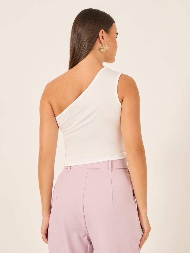 Styli Styli Solid One Shoulder Sleeveless Top  - Image 4