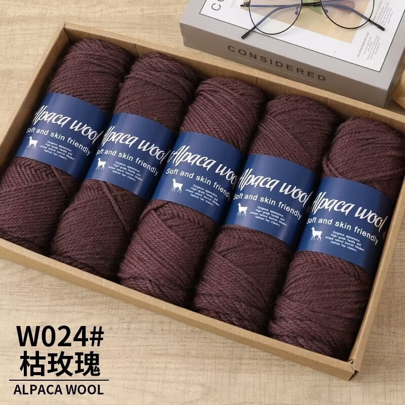 Alpaca Wool Chunky Yarn - Soft, Comfortable Hand-Knitting Material for Scarves & DIY Projects