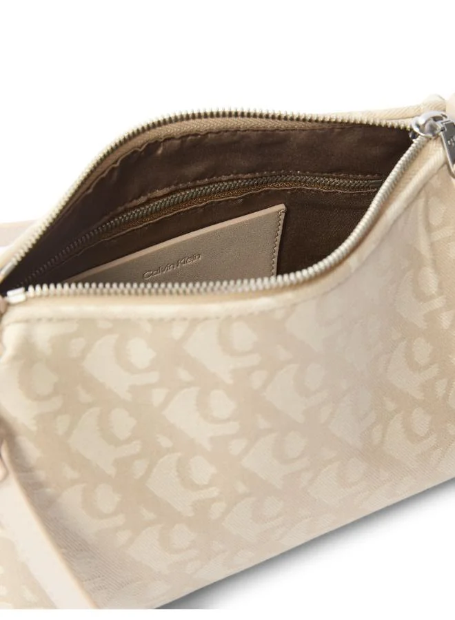 Calvin Klein Jeans Logo Detailed Zip through Shoulder Bag