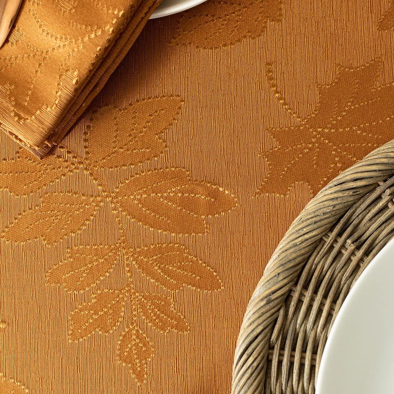 بنسون ميلز مفرش طاولة Benson Mills Harvest Legacy Damask من القماش الدمشقي لحصاد الخريف وعيد الشكر (العنبر البرونزي 52 بوصة × 52 بوصة مربع) - Image 4