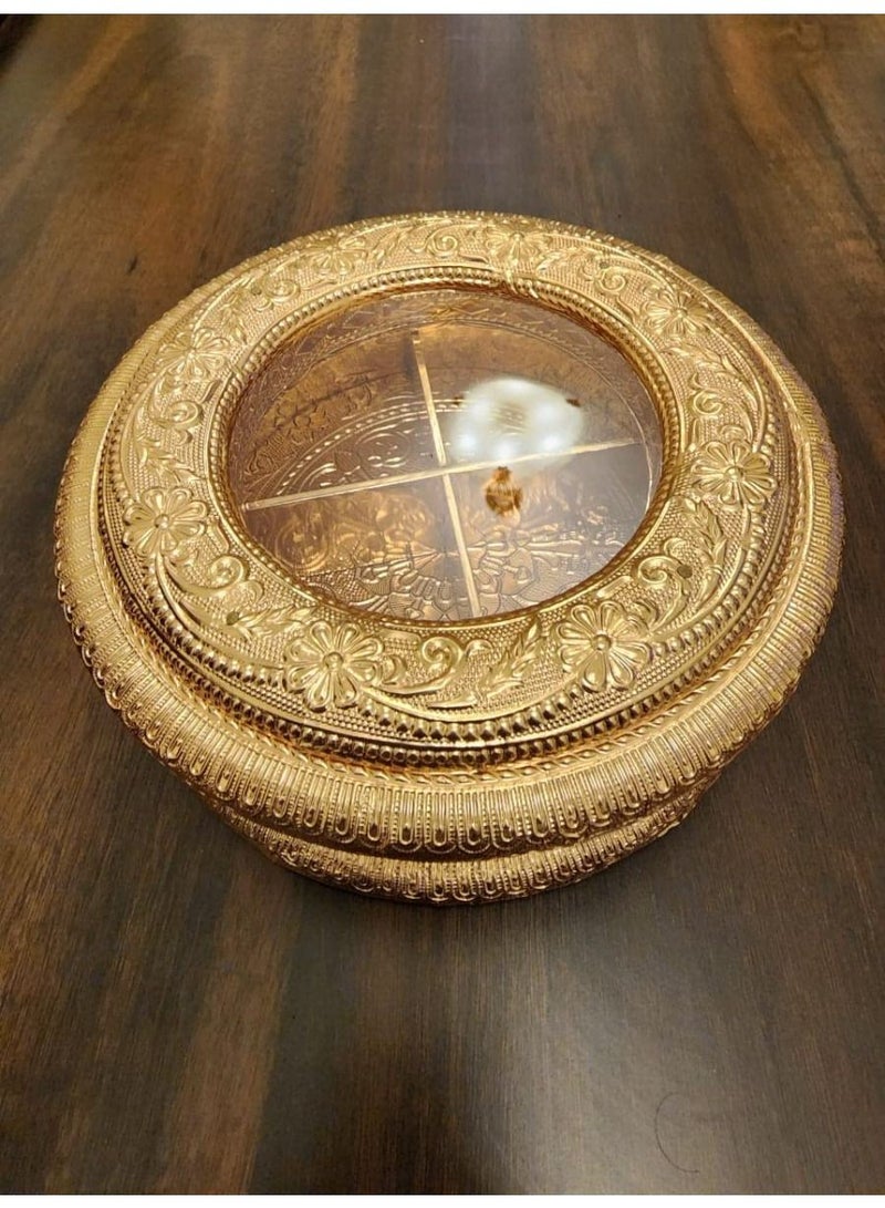 QUESERA صندوق حلوى الشوكولاتة والتمر والفواكه المجففة مصنوع يدويًا بقاعدة خشبية مصنوعة يدويًا، صندوق ذهبي جميل منحوت يدويًا مع غطاء، صندوق تخزين طعام مكون من 4 أقسام، صندوق هدايا - Image 2