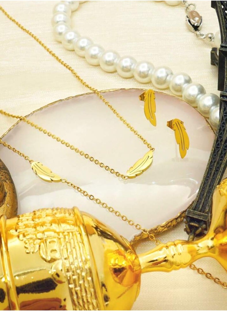جوليري بالاس - طقم اكسسوارات قلادة وحلق واسواره نسائية من الاستانلس ستيل المطلي باللون الذهبي - Image 1