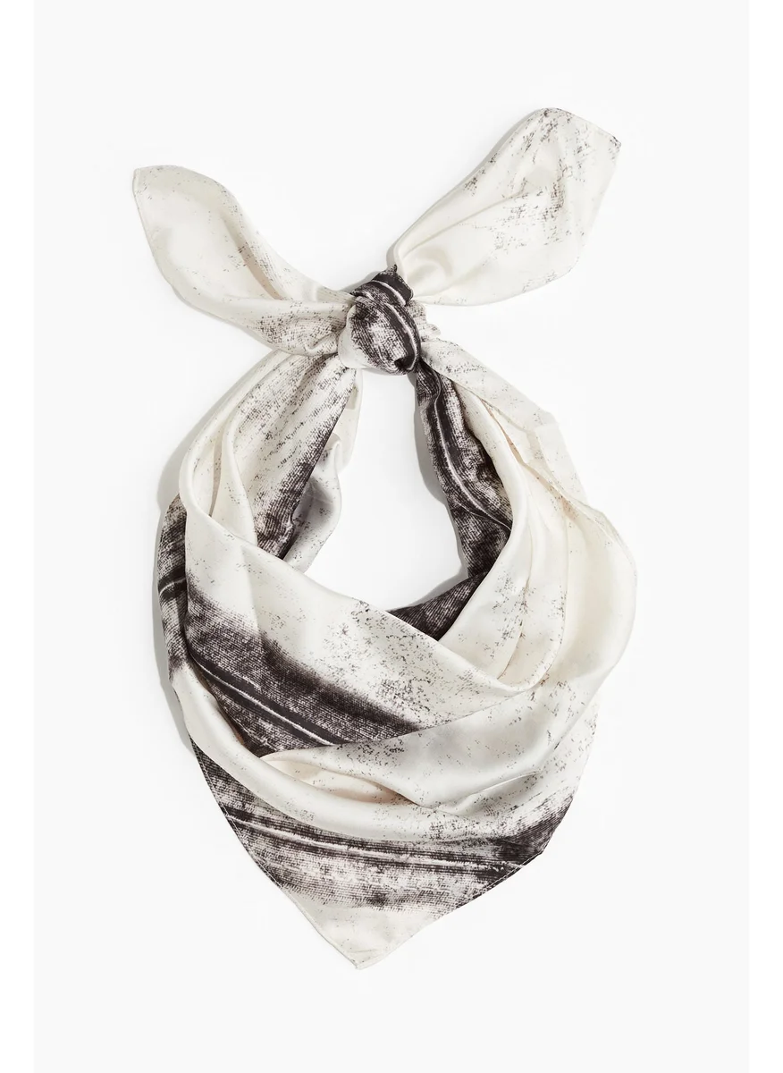 H&M Printed Satin Scarf