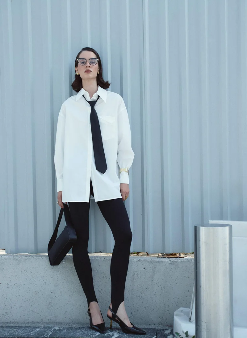 Lichi Oversize shirt with a large chest pocket