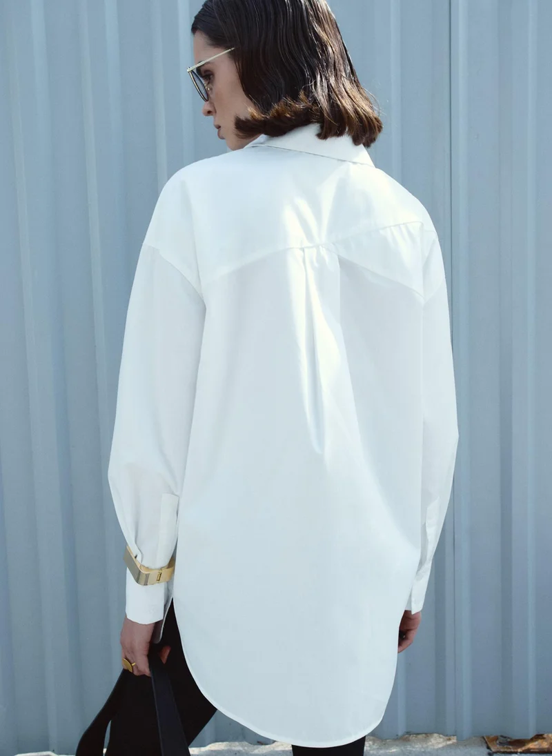 Lichi Oversize shirt with a large chest pocket