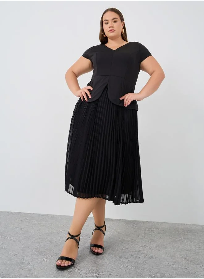 ستايلي Styli Plus Size Short Sleeves Pleated A-Line Midi Dress