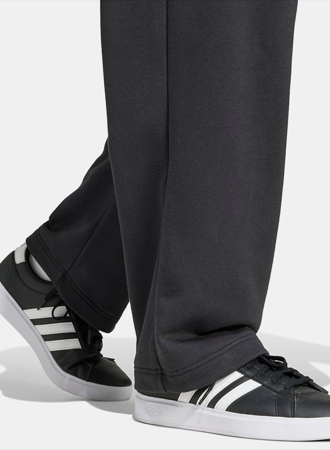 Adidas سروال جوجر واسع الساق بشعار 3 بار الأساسي - Image 5