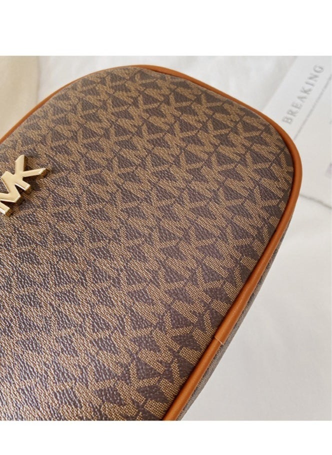 MK Fashionable And Simple Printed Cross-body Shoulder Bag 22*8*15cm  - Image 5