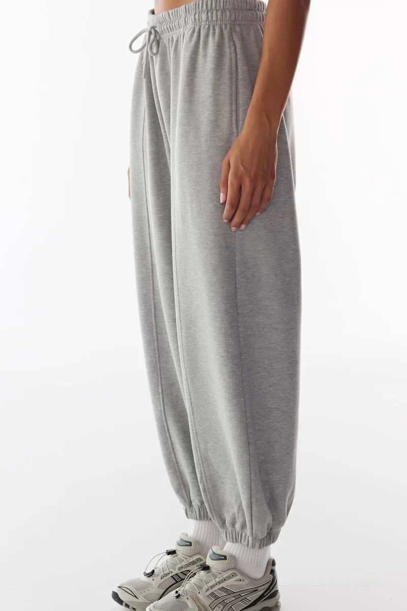 بنتي PENTI Stitch Detail Brushed Balloon Cut Sweatpants