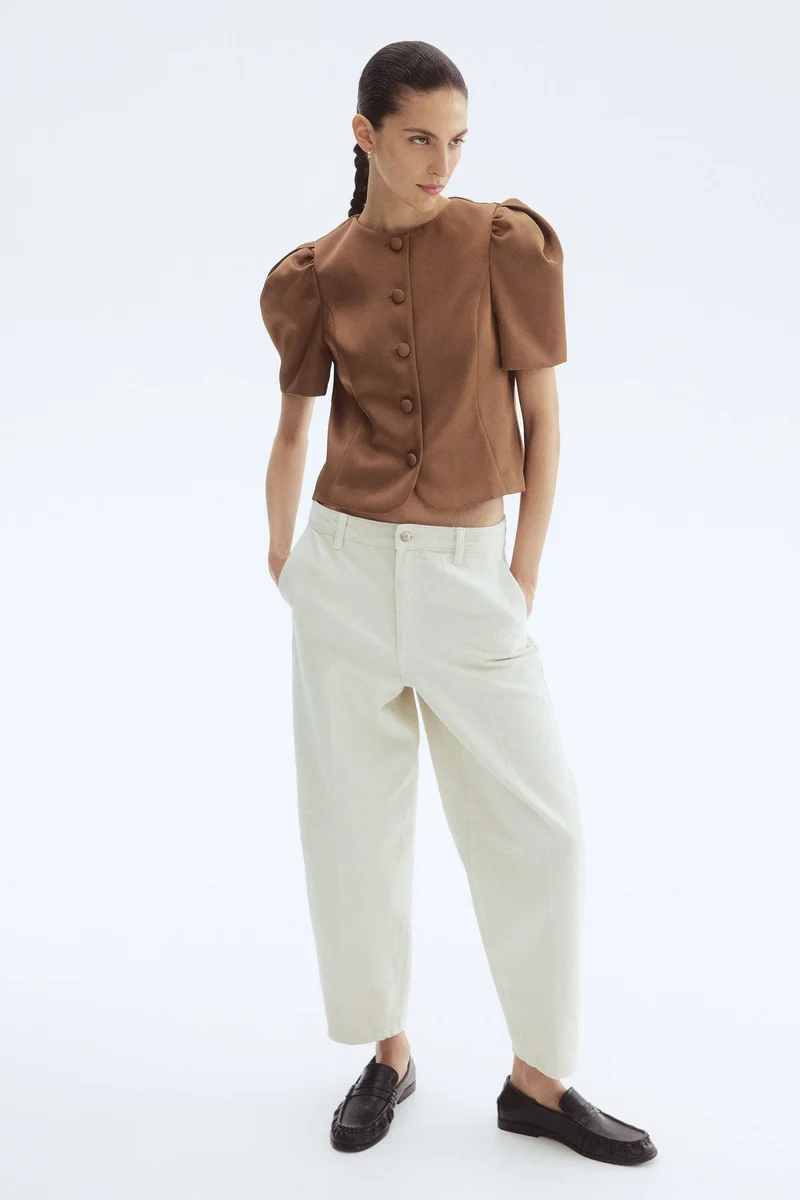 اتش اند ام بلوزة بأكمام منفوخة