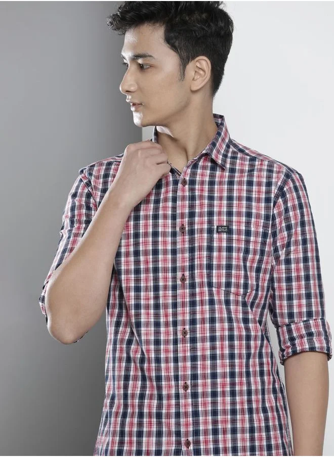 The Indian Garage Co Men Slim Fit Checkered Full Sleeves Spread Collar Casual Shirt