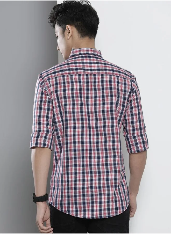 The Indian Garage Co Men Slim Fit Checkered Full Sleeves Spread Collar Casual Shirt