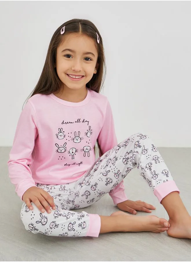Styli Styli Graphic Print Long Sleeve T-Shirt and Pyjama Set
