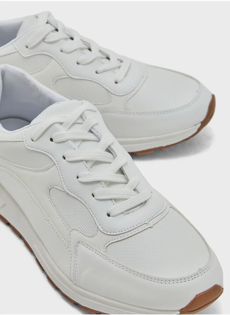 Robert Wood Casual Sneakers
