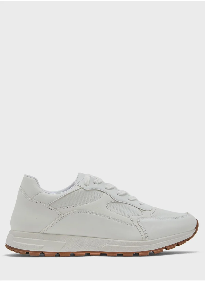 Robert Wood Casual Sneakers