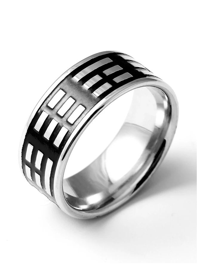 The Black Pearl Accessories Silver Stainless Steel Ring Unisex Size 18  - Image 2
