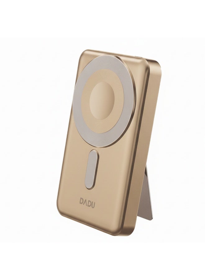 بنك طاقة مغناطيسي 3 في 1 من DADU DP-054 بسعة 10000 مللي أمبير/ساعة مع كابل مدمج، وثبات مغناطيسي قوي، وشحن سريع، وتصميم حامل مدمج، ومتوافق مع أجهزة MagSafe وType-C - Image 1