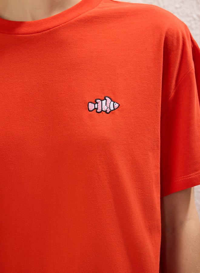 trendyol Red 100% Cotton Embroidered Oversize/Wide Pattern Crew Neck Knitted T-Shirt - Image 3