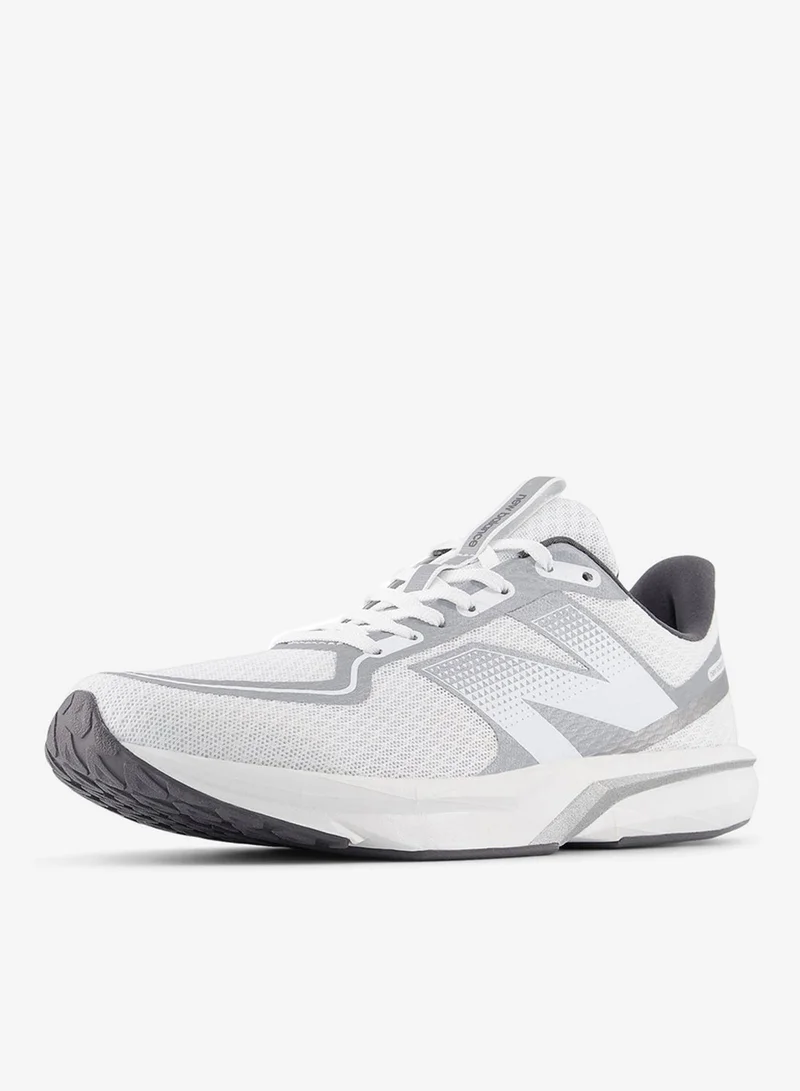 نيو بالانس فلاش