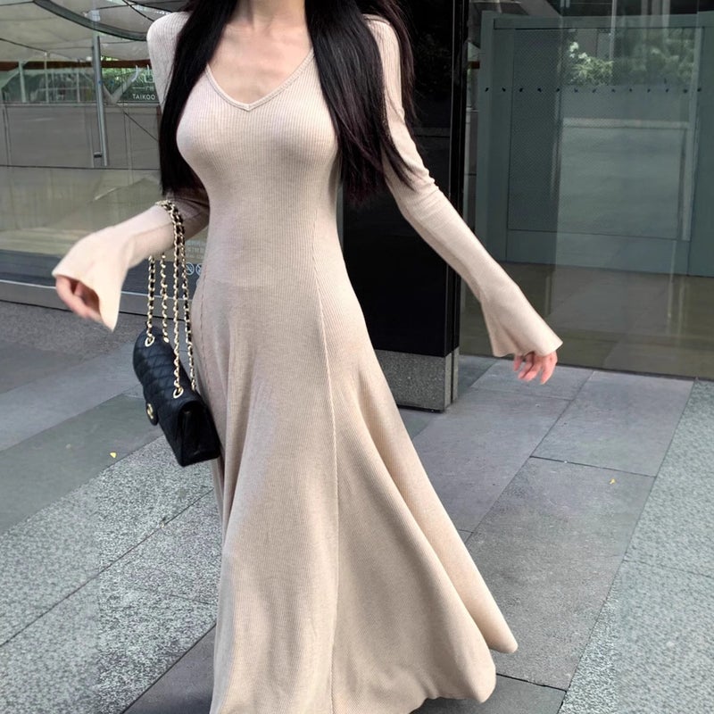 Hepburn style dress, elegant feminine daily styling - Image 3