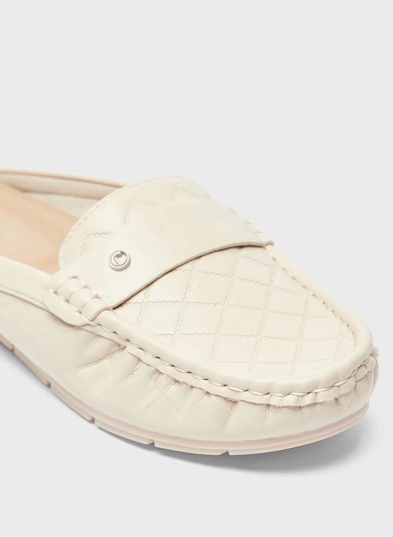 Le Confort Close Toe Slip Ons