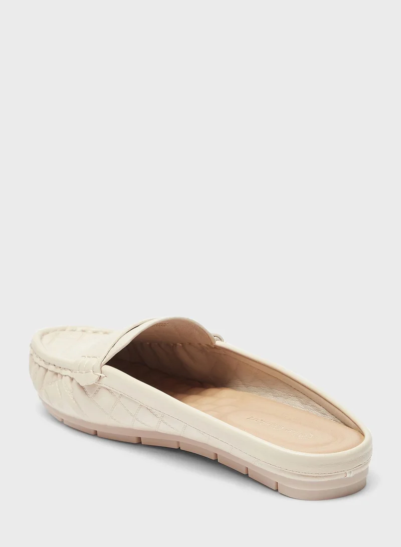 Le Confort Close Toe Slip Ons