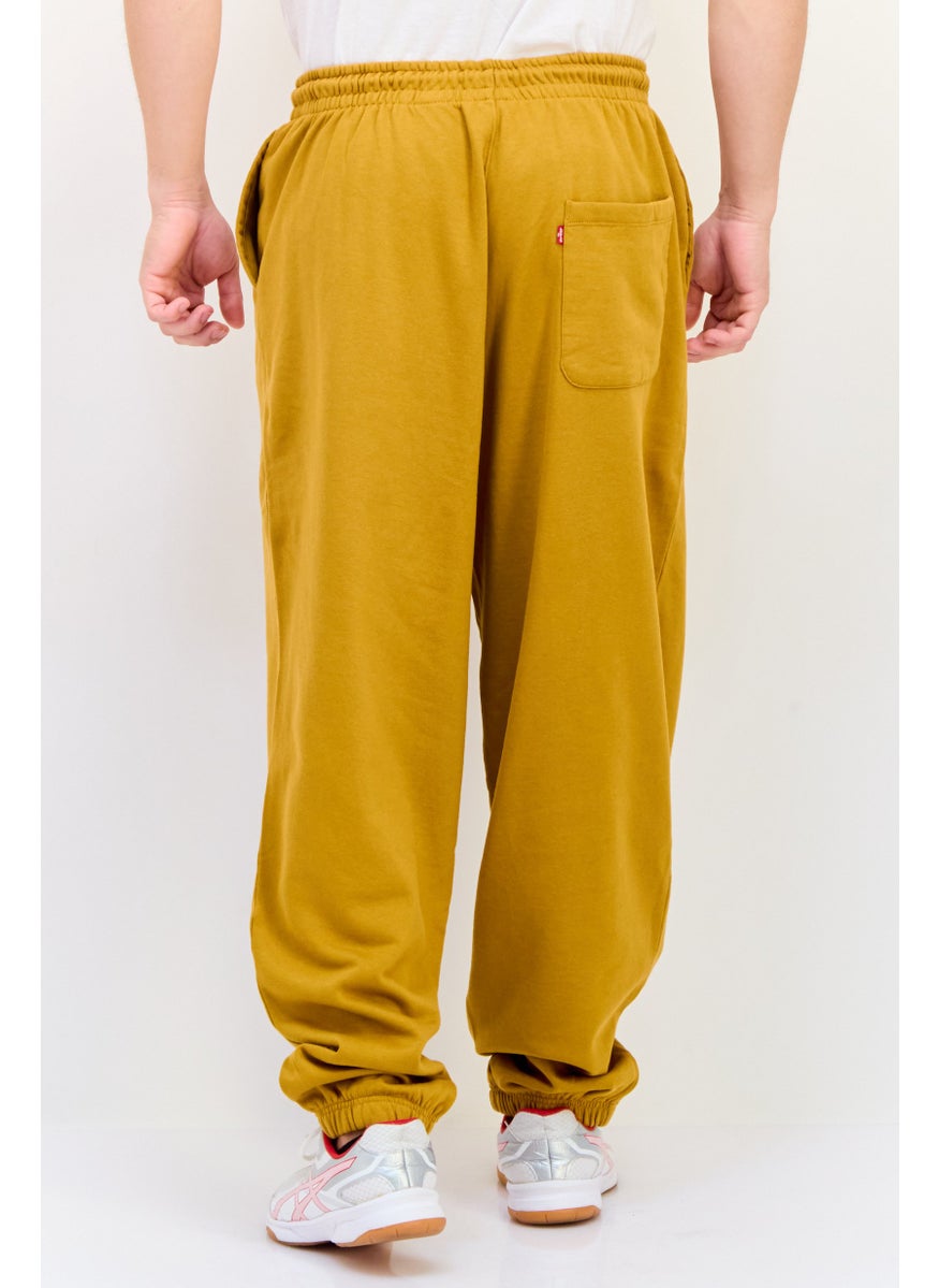 Levi's Men Regular Fit Brand Logo Jogger Pants, Brown  - Image 2