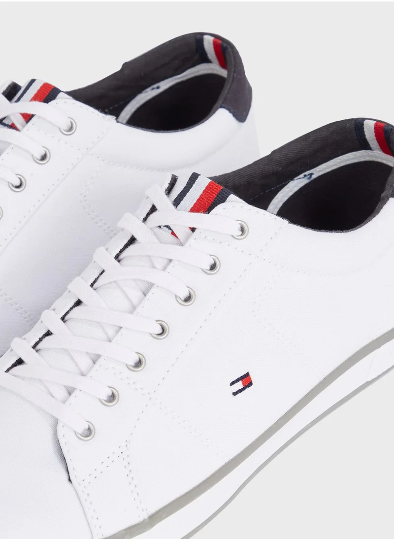TOMMY HILFIGER Logo Low Top Sneakers