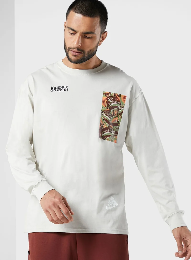 Nike Kyrie Irving Journey Reward T-Shirt