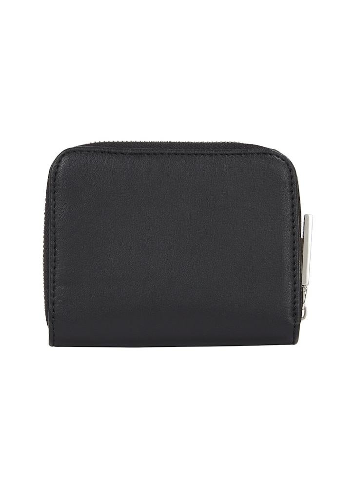 CALVIN KLEIN MINI QUILT MEDIUM ZIP WALLET  - Image 2