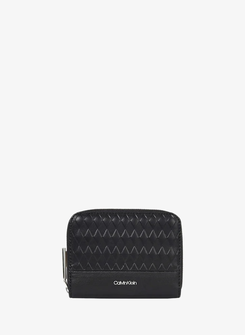 CALVIN KLEIN MINI QUILT MEDIUM ZIP WALLET