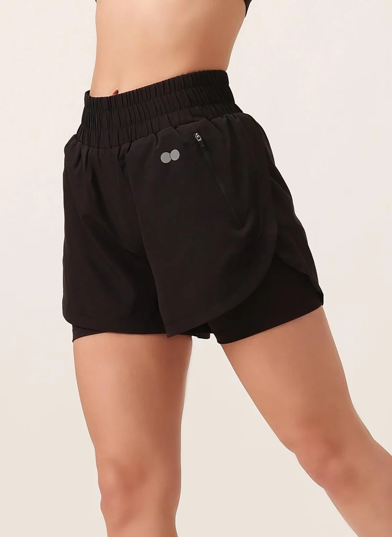 كلوفيا Clovia Snug Fit Active High Rise Running Shorts in Black