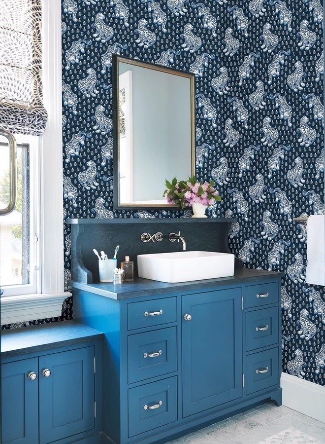 NuWallpaper x Printfresh Navy Tiger Queen Peel and Stick Wallpaper, PFS6106 - Image 3
