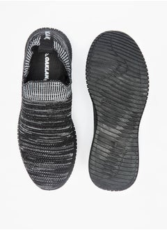 Oaklan by Shoexpress حذاء رياضي سهل الارتداء بتفاصيل شبكية للنساء  - Image 4