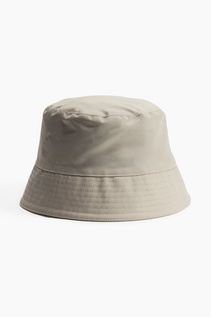 H&M Nylon bucket hat