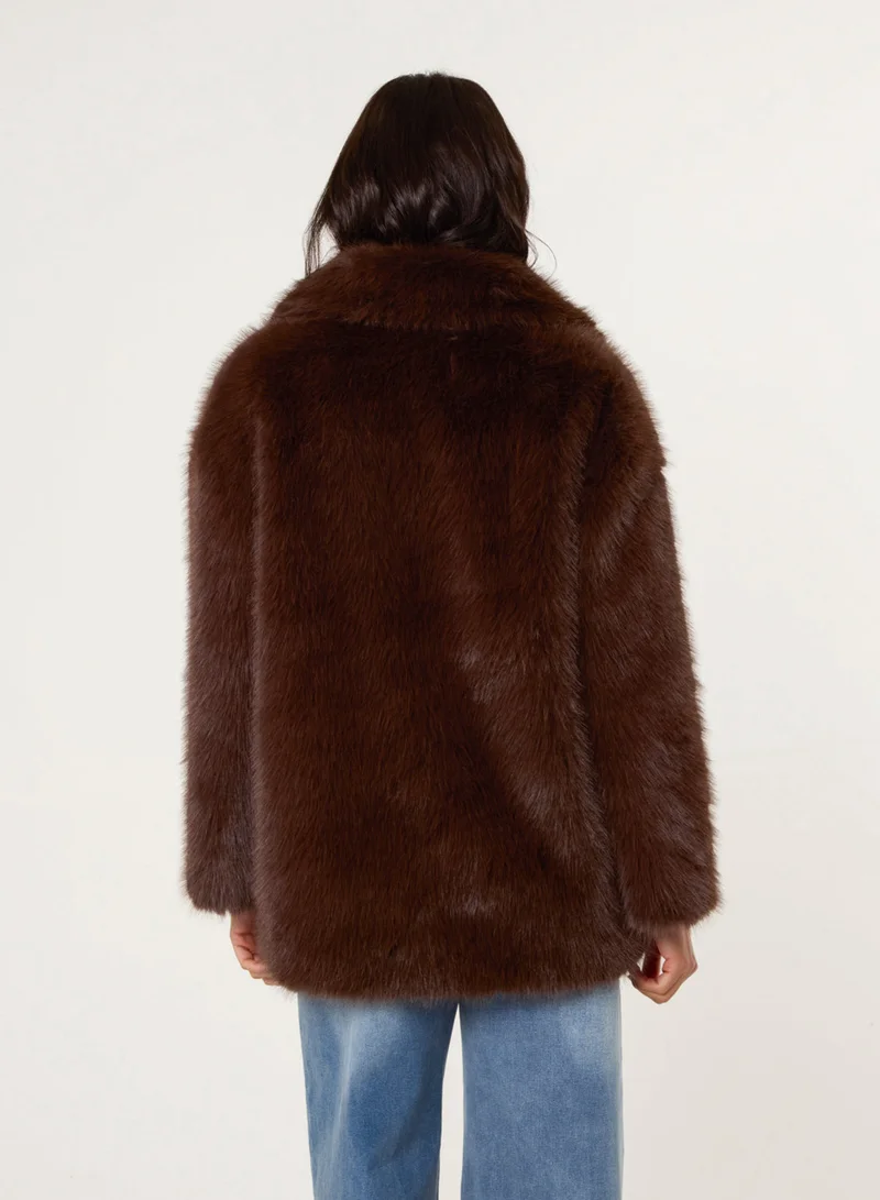 بلو فانيلا Short Faux Fur Coat