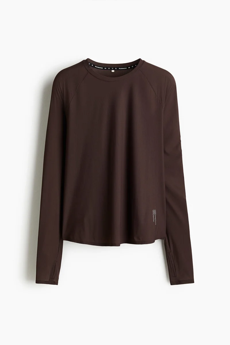 اتش اند ام بلوزة للركض من نسيج دراي موف™