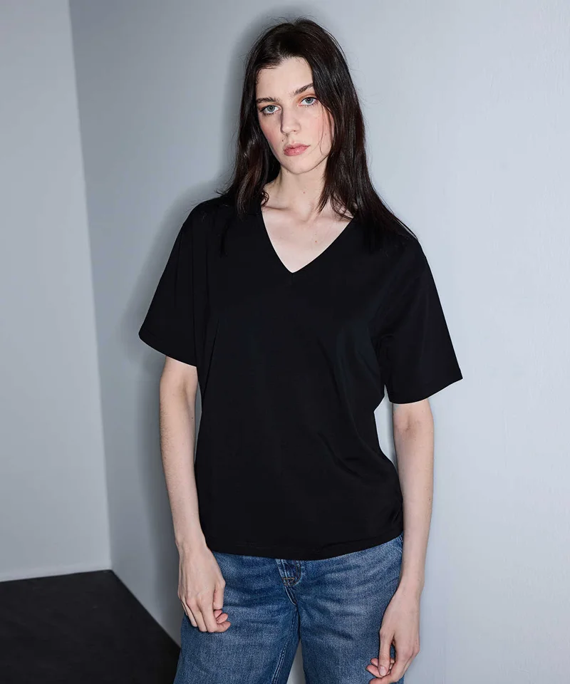 Ipekyol V-Neck Basic T-Shirt