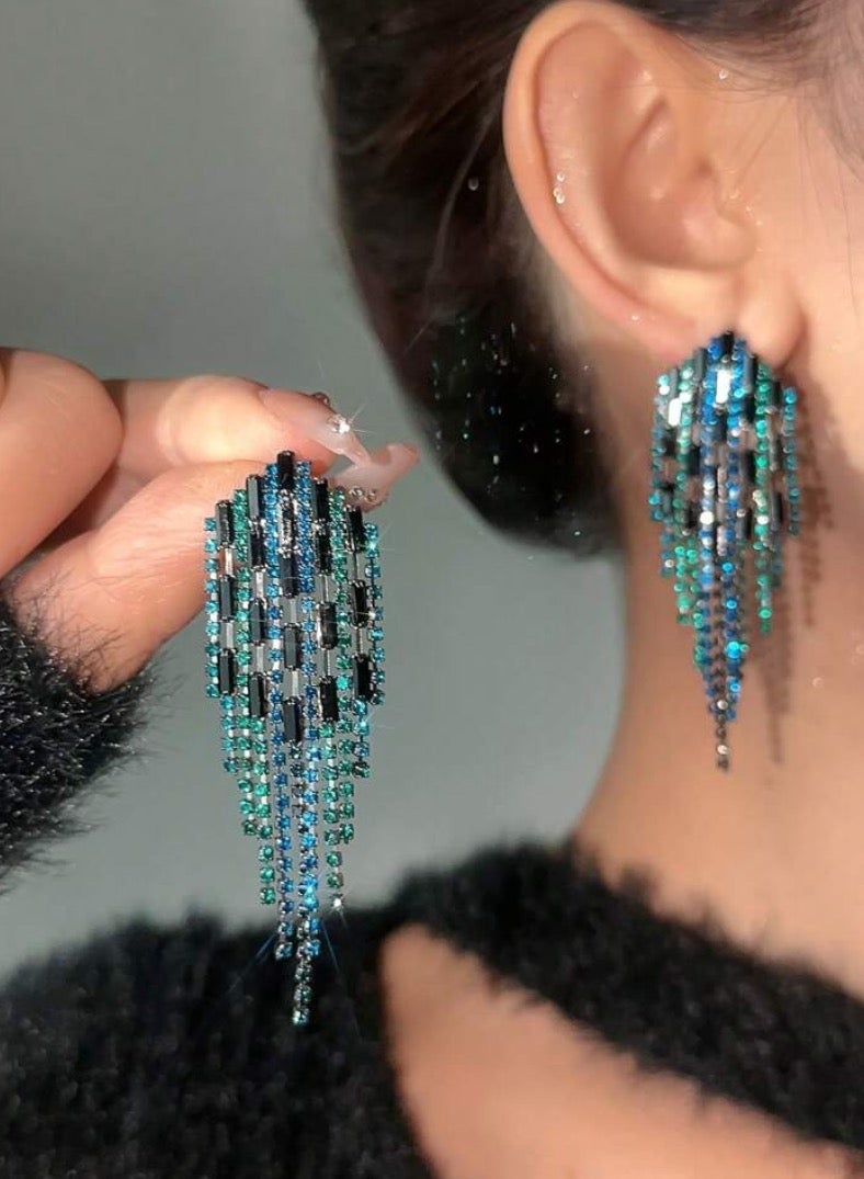 إيكوال حلق أذن نسائي طويل انيق وعصري مرصع بالزركون - Image 1