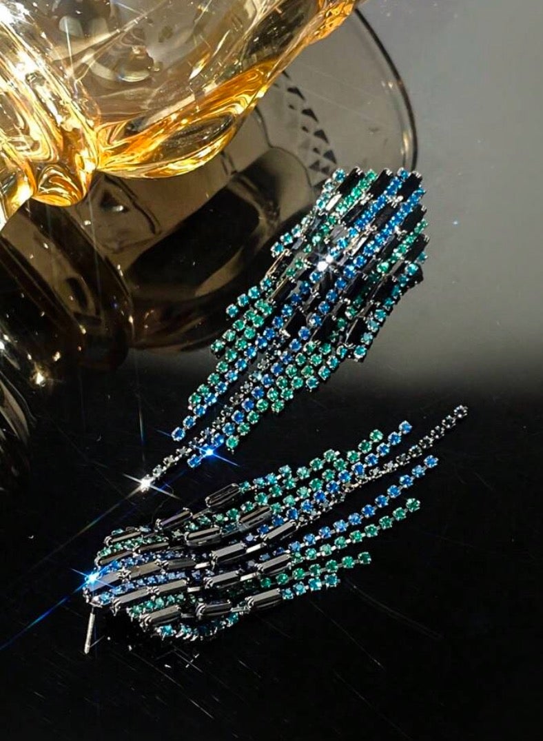 إيكوال حلق أذن نسائي طويل انيق وعصري مرصع بالزركون - Image 3