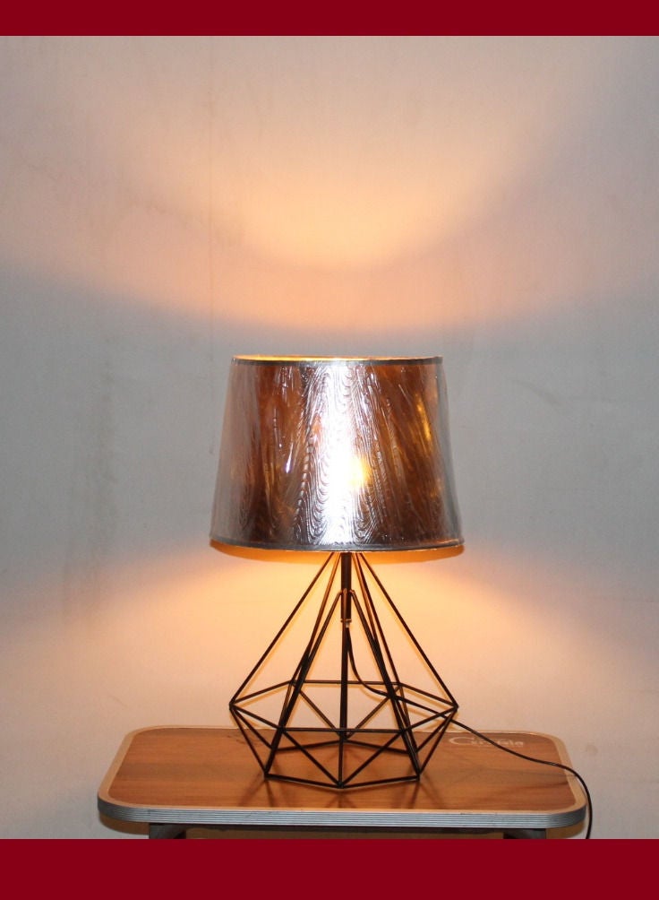 Table Lamp :fair Forgee Black color  - Image 1