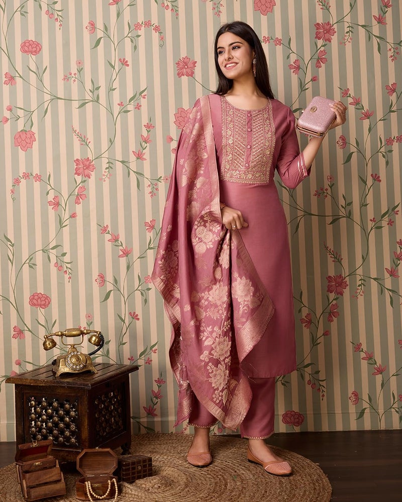 Kaari Women's Embroidered Kurti Set with Dupatta | Ethnic Suits with Embellished Dupatta | Everyday and Festive Kurti Set for Women|Peach|L - Image 5
