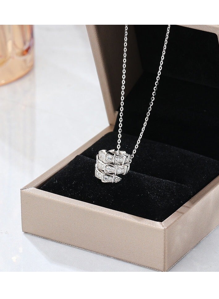 Kenzs Women's Light Luxury Snake Bone Necklace - Image 3