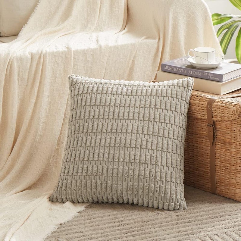Fancy Homi فانسي هومي 2 عبوات أغطية وسائد زخرفية سوداء قابلة للرمي مقاس 26×26 بوصة لغرفة المعيشة والأريكة والسرير والأريكة، ديكور منزلي ريفي مزرعة بوهو، وسادة مخملية مخططة ناعمة مربعة مقاس 66×66 سم - Image 2