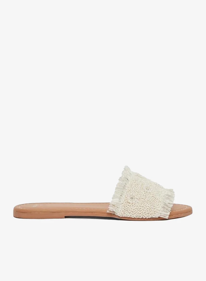 ستايلي صندل مسطح مزين باللؤلؤ المزخرف